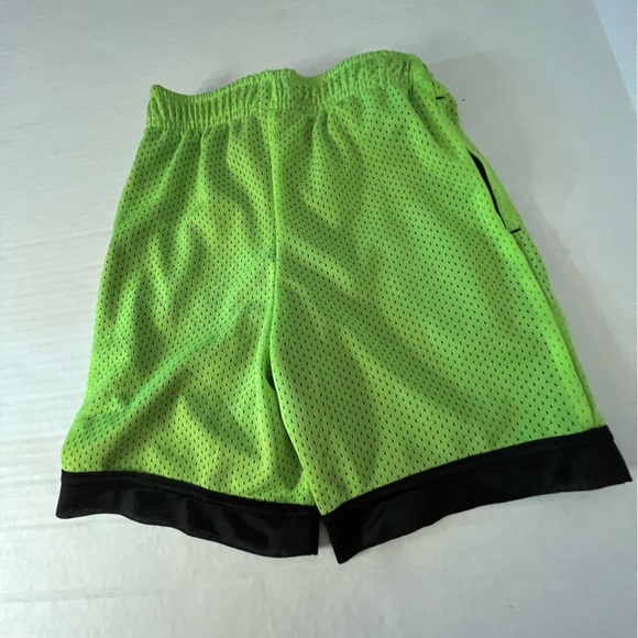 ATHLETIC WORKS BOYS NEON GREEN SHORTS SIZE SMALL - Picture 2 of 6